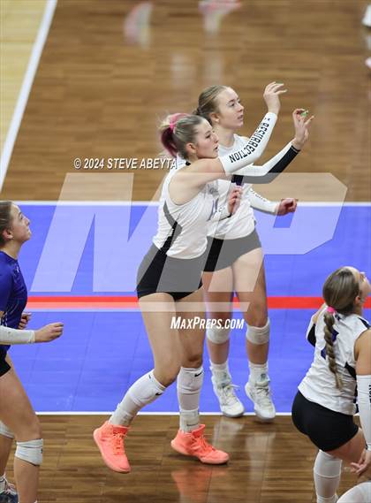 Thumbnail 3 in Resurrection Christian vs. Strasburg (CHSAA 3A 1st Round) photogallery.