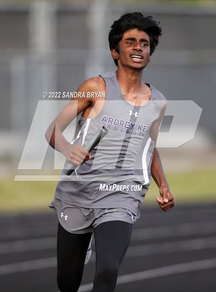 Thumbnail 3 in Porter Ridge High School Track Meet photogallery.
