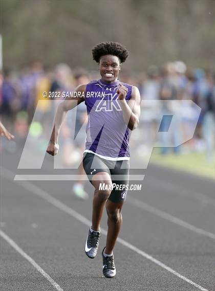 Thumbnail 1 in Porter Ridge High School Track Meet photogallery.