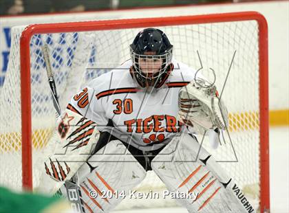 Thumbnail 2 in Notre Dame, WH vs. Ridgefield (West Haven Christmas D1 Final) photogallery.