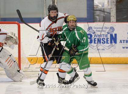 Thumbnail 2 in Notre Dame, WH vs. Ridgefield (West Haven Christmas D1 Final) photogallery.