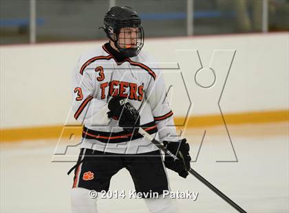 Thumbnail 3 in Notre Dame, WH vs. Ridgefield (West Haven Christmas D1 Final) photogallery.