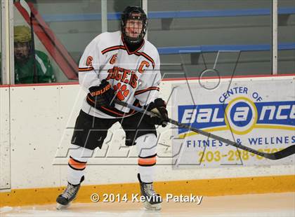 Thumbnail 2 in Notre Dame, WH vs. Ridgefield (West Haven Christmas D1 Final) photogallery.