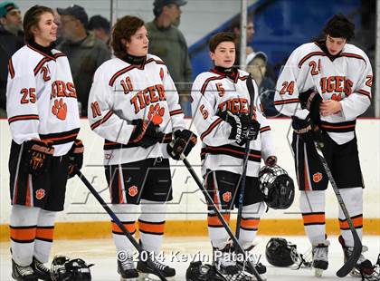 Thumbnail 2 in Notre Dame, WH vs. Ridgefield (West Haven Christmas D1 Final) photogallery.