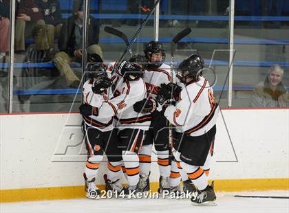 Thumbnail 2 in Notre Dame, WH vs. Ridgefield (West Haven Christmas D1 Final) photogallery.