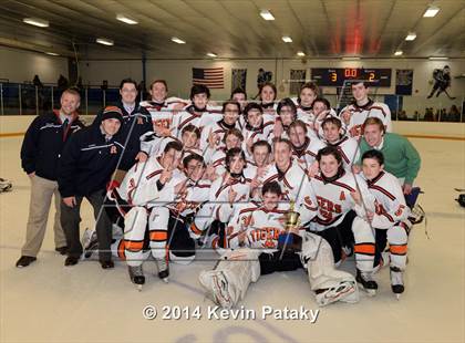 Thumbnail 2 in Notre Dame, WH vs. Ridgefield (West Haven Christmas D1 Final) photogallery.