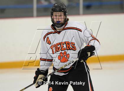 Thumbnail 2 in Notre Dame, WH vs. Ridgefield (West Haven Christmas D1 Final) photogallery.
