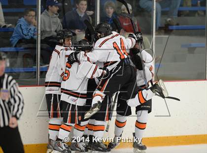 Thumbnail 2 in Notre Dame, WH vs. Ridgefield (West Haven Christmas D1 Final) photogallery.
