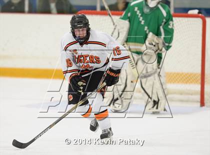 Thumbnail 2 in Notre Dame, WH vs. Ridgefield (West Haven Christmas D1 Final) photogallery.