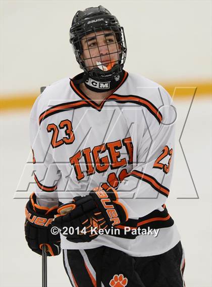 Thumbnail 1 in Notre Dame, WH vs. Ridgefield (West Haven Christmas D1 Final) photogallery.