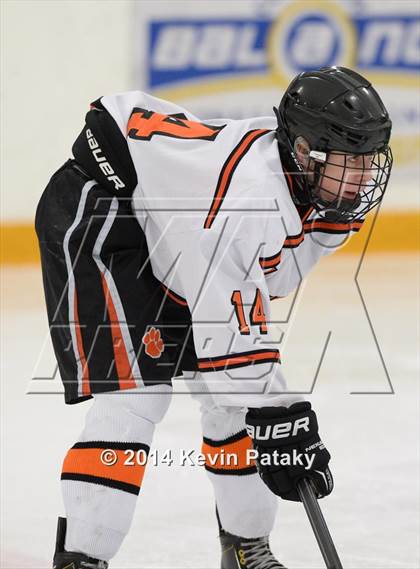 Thumbnail 3 in Notre Dame, WH vs. Ridgefield (West Haven Christmas D1 Final) photogallery.