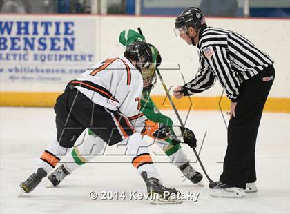 Thumbnail 2 in Notre Dame, WH vs. Ridgefield (West Haven Christmas D1 Final) photogallery.