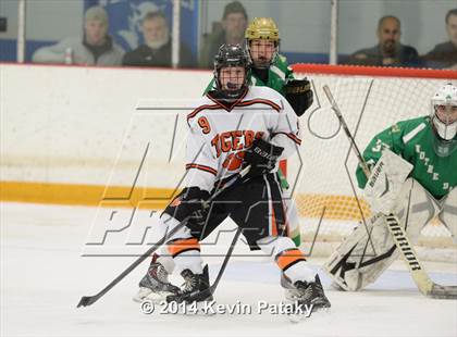 Thumbnail 3 in Notre Dame, WH vs. Ridgefield (West Haven Christmas D1 Final) photogallery.