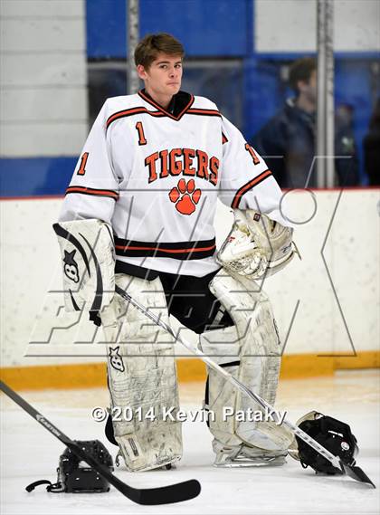 Thumbnail 3 in Notre Dame, WH vs. Ridgefield (West Haven Christmas D1 Final) photogallery.