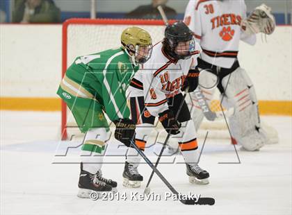 Thumbnail 3 in Notre Dame, WH vs. Ridgefield (West Haven Christmas D1 Final) photogallery.