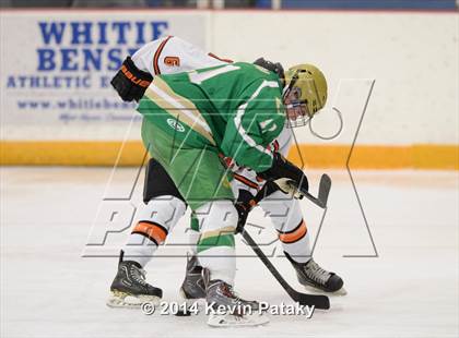 Thumbnail 2 in Notre Dame, WH vs. Ridgefield (West Haven Christmas D1 Final) photogallery.