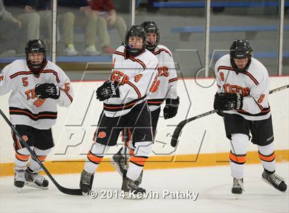 Thumbnail 3 in Notre Dame, WH vs. Ridgefield (West Haven Christmas D1 Final) photogallery.