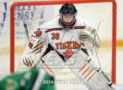 Thumbnail 2 in Notre Dame, WH vs. Ridgefield (West Haven Christmas D1 Final) photogallery.