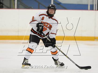 Thumbnail 3 in Notre Dame, WH vs. Ridgefield (West Haven Christmas D1 Final) photogallery.