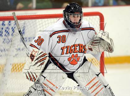 Thumbnail 3 in Notre Dame, WH vs. Ridgefield (West Haven Christmas D1 Final) photogallery.