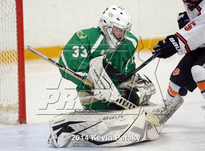 Thumbnail 3 in Notre Dame, WH vs. Ridgefield (West Haven Christmas D1 Final) photogallery.