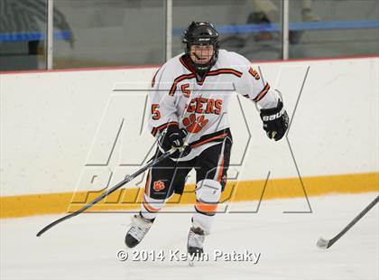 Thumbnail 2 in Notre Dame, WH vs. Ridgefield (West Haven Christmas D1 Final) photogallery.