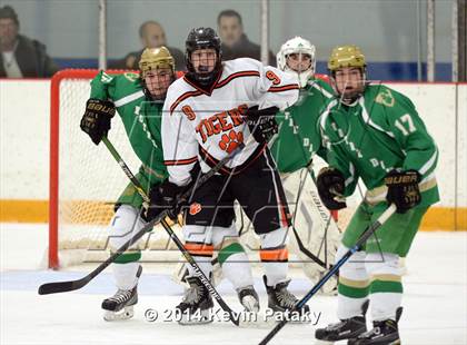 Thumbnail 2 in Notre Dame, WH vs. Ridgefield (West Haven Christmas D1 Final) photogallery.