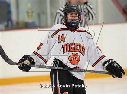 Thumbnail 3 in Notre Dame, WH vs. Ridgefield (West Haven Christmas D1 Final) photogallery.