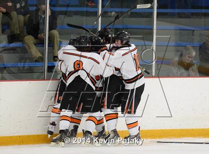 Thumbnail 2 in Notre Dame, WH vs. Ridgefield (West Haven Christmas D1 Final) photogallery.