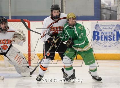 Thumbnail 3 in Notre Dame, WH vs. Ridgefield (West Haven Christmas D1 Final) photogallery.