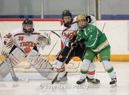 Thumbnail 2 in Notre Dame, WH vs. Ridgefield (West Haven Christmas D1 Final) photogallery.