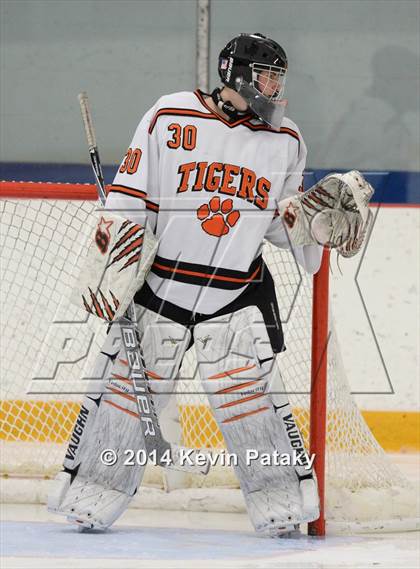 Thumbnail 1 in Notre Dame, WH vs. Ridgefield (West Haven Christmas D1 Final) photogallery.