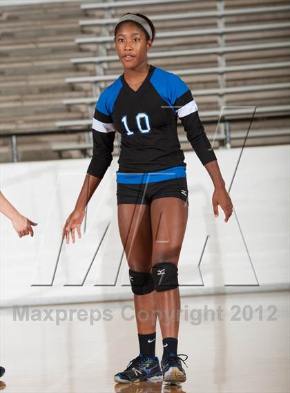 Thumbnail 2 in Adams vs. Mansfield Summit photogallery.