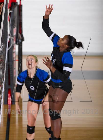 Thumbnail 3 in Adams vs. Mansfield Summit photogallery.