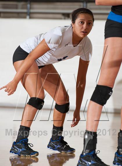 Thumbnail 2 in Adams vs. Mansfield Summit photogallery.