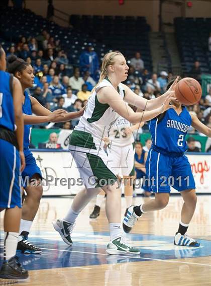 Thumbnail 3 in La Costa Canyon vs San Diego (CIF SDS D1 Final) photogallery.