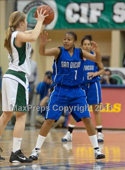 Thumbnail 1 in La Costa Canyon vs San Diego (CIF SDS D1 Final) photogallery.