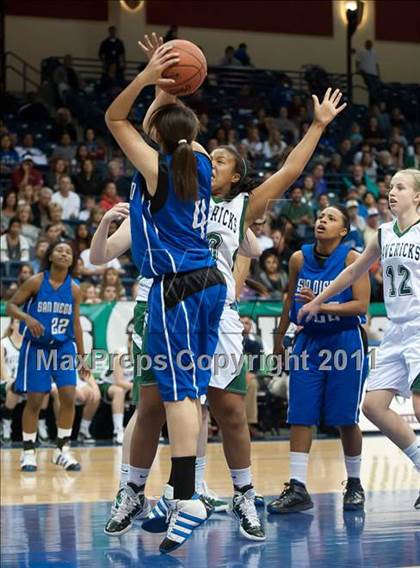Thumbnail 1 in La Costa Canyon vs San Diego (CIF SDS D1 Final) photogallery.