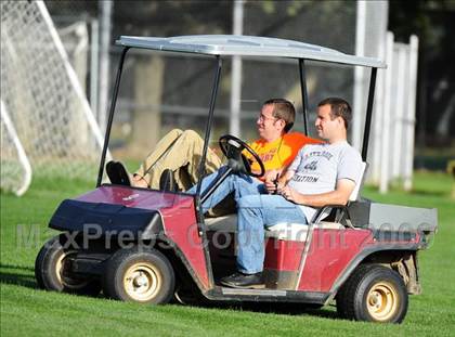 Thumbnail 3 in East Juniata @ Lancaster Country Day photogallery.