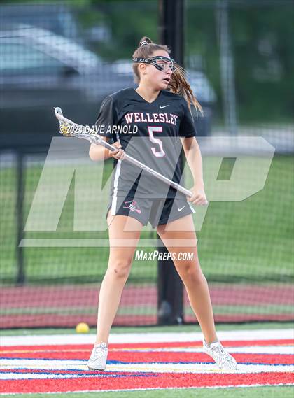 Thumbnail 2 in Wellesley vs. Central Catholic (MIAA Division1 Final) photogallery.