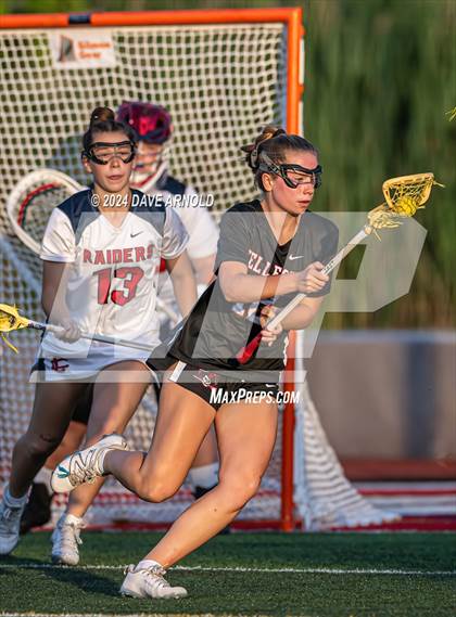 Thumbnail 1 in Wellesley vs. Central Catholic (MIAA Division1 Final) photogallery.