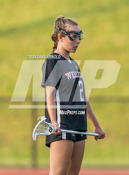 Thumbnail 3 in Wellesley vs. Central Catholic (MIAA Division1 Final) photogallery.
