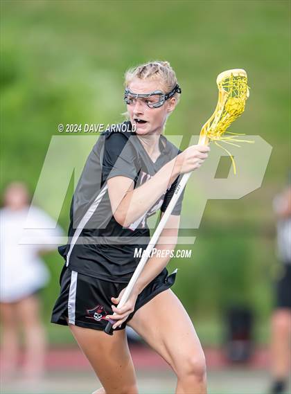 Thumbnail 2 in Wellesley vs. Central Catholic (MIAA Division1 Final) photogallery.