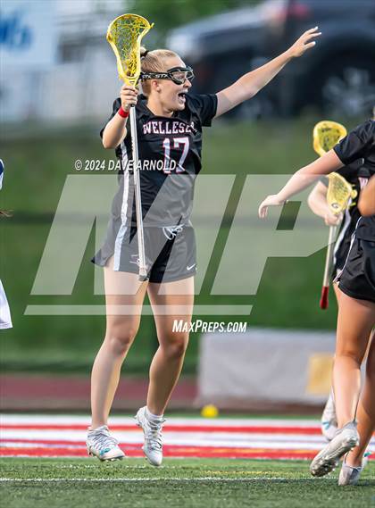 Thumbnail 2 in Wellesley vs. Central Catholic (MIAA Division1 Final) photogallery.