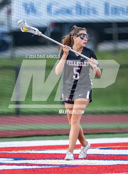 Thumbnail 2 in Wellesley vs. Central Catholic (MIAA Division1 Final) photogallery.