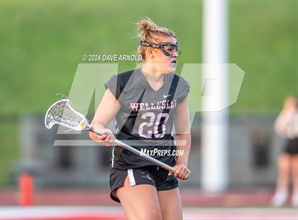 Thumbnail 2 in Wellesley vs. Central Catholic (MIAA Division1 Final) photogallery.
