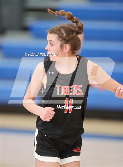 Thumbnail 2 in Hayden vs. Belleview Christian photogallery.