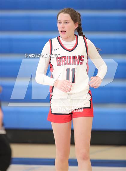 Thumbnail 2 in Hayden vs. Belleview Christian photogallery.