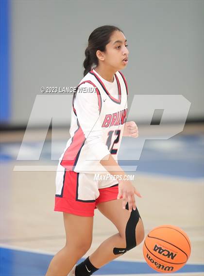 Thumbnail 2 in Hayden vs. Belleview Christian photogallery.