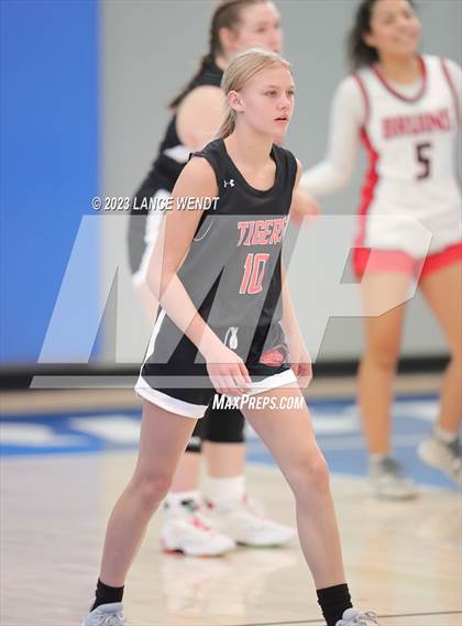 Thumbnail 1 in Hayden vs. Belleview Christian photogallery.